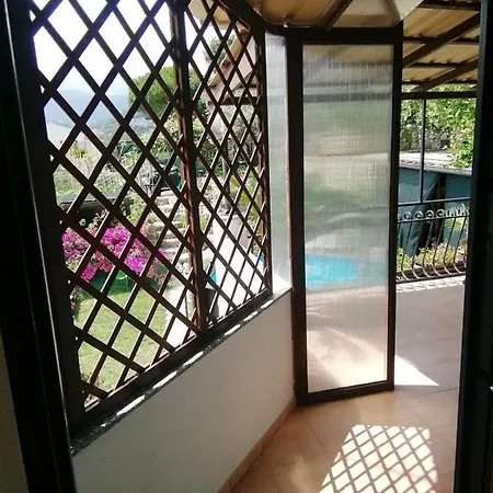 Casa Laralisa 皮特拉利古