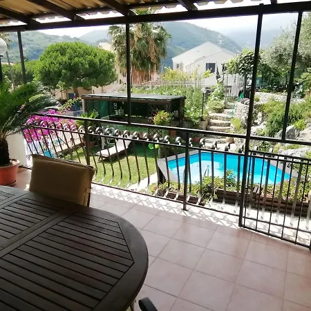 Casa Laralisa Apartment